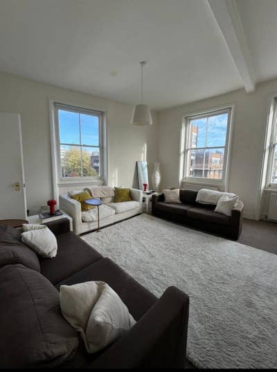 Double room in bright Fulham flat  Main Photo