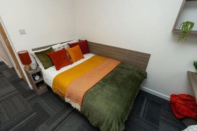 Double En-suite, Tramways. Main Photo