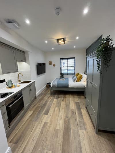 Stunning Studio in Beautiful Property - Bills Inc Main Photo