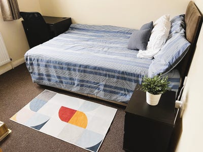 En-Suite Double Room For Students  Main Photo
