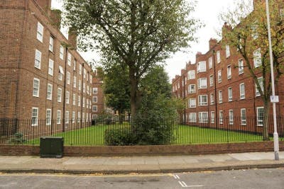 Bright Double Rooms | Female Flat | Bethnal G Main Photo