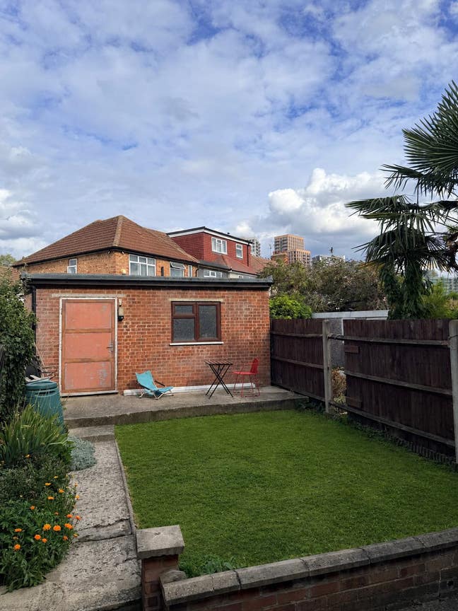 Single Room in Clean, Friendly House with Garden Main Photo