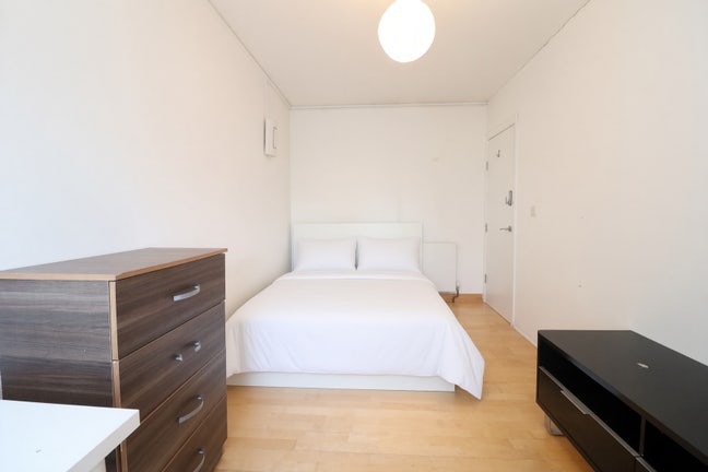 🌊Bright Rooms with Shared Patio –  Riverside🌊 Main Photo