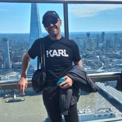 40 year old Male seeks a single or double room Main Photo