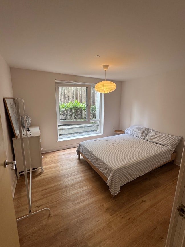 Double bedroom in Dalston 2 bed flat with garden  Main Photo