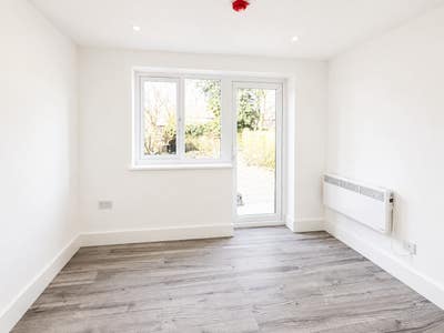 2 modern En Suites to rent in Windsor Main Photo