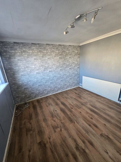 Room available Main Photo