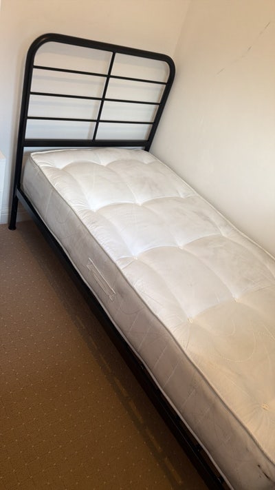 Rooms Available – Manchester Main Photo