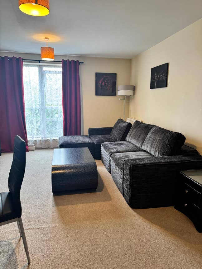 Ensuite DOUBLE Bedroom City Centre- Train Station  Main Photo