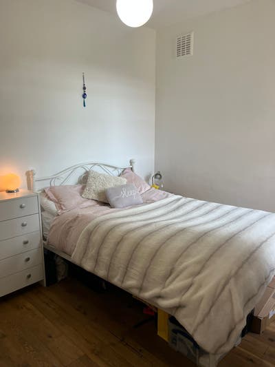 Islington - Furnished room in amazing flatshare! Main Photo