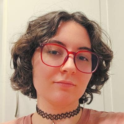 Student Female seeks a single or double room Main Photo