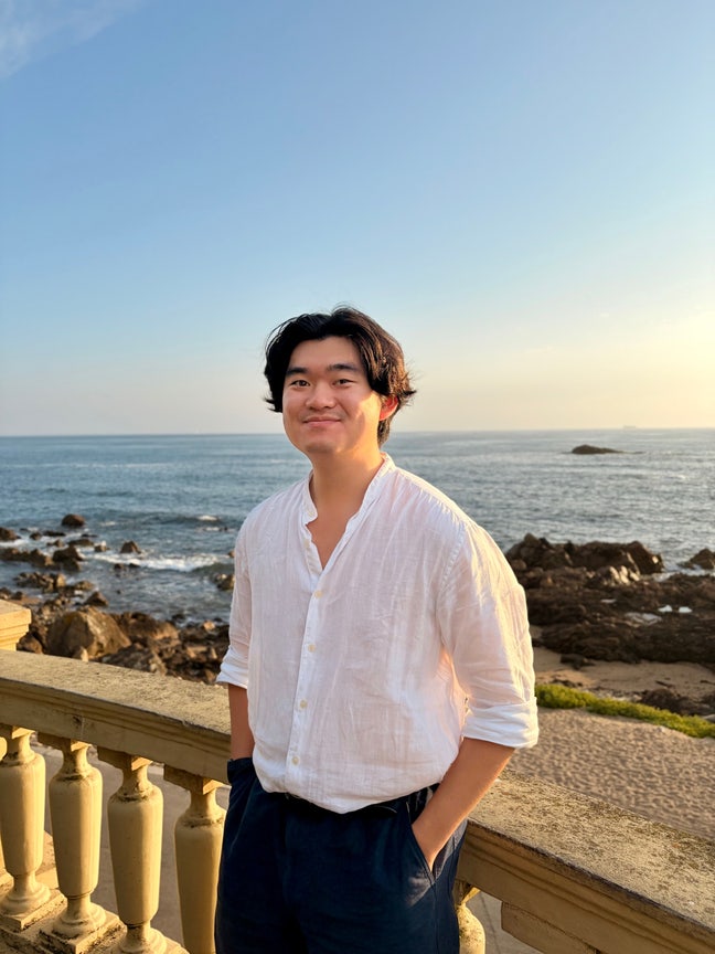 Looking to buddy up or join existing house share Main Photo