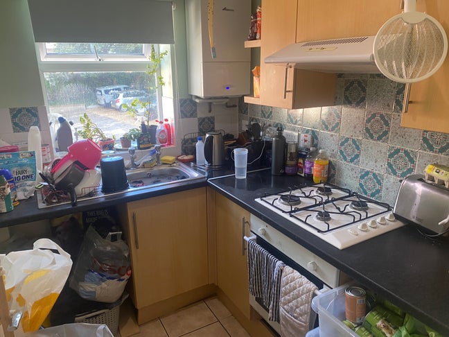 Double room available, cash is king 🤴  Main Photo