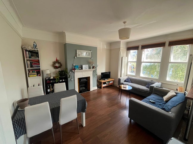 Room in Herne Hill Main Photo