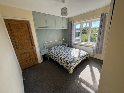Newly decorated 3 bed house near HPC  Main Photo
