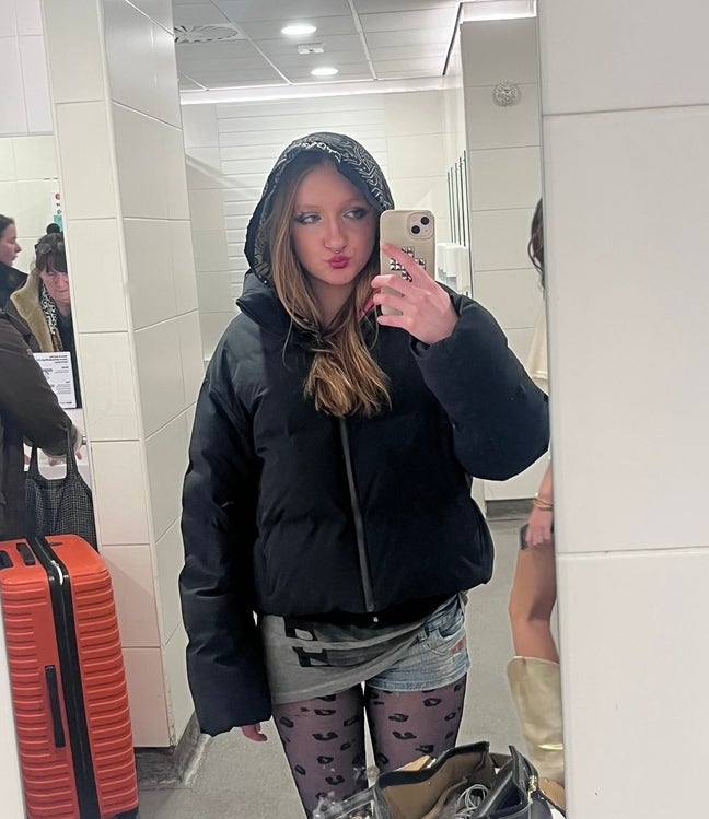looking for a flat! Main Photo