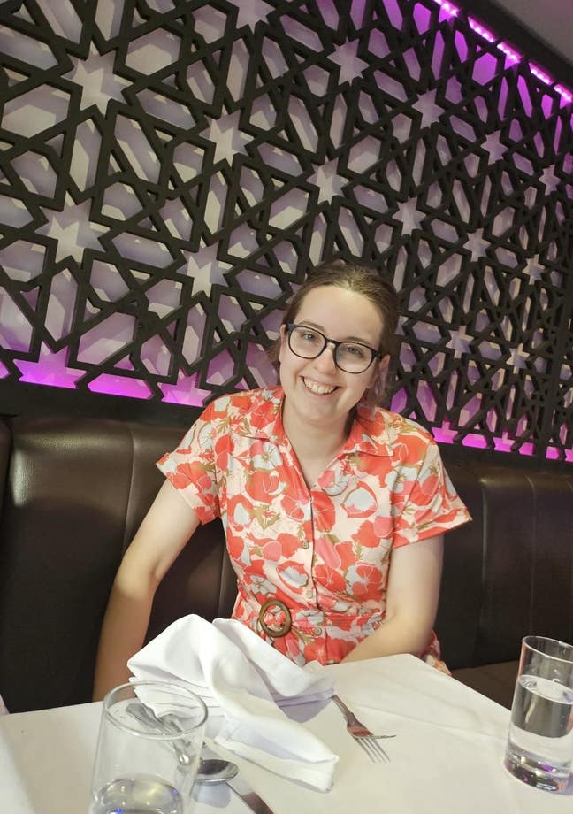 Young Australian living in UK  Main Photo