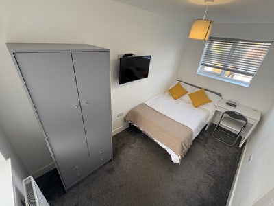 Double Room Bridgman Road  Main Photo