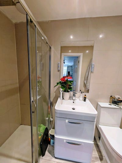 Large Ensuite Double Room – Spacious House, Garden Main Photo