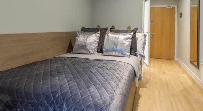 Symons House 5 bed Classic en-suite Main Photo