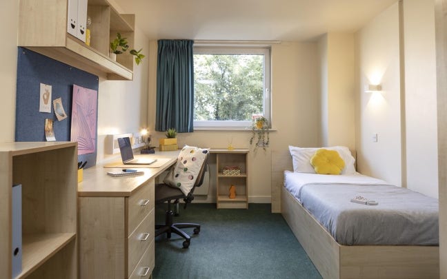 113/wk ensuite w Bills / For Students / URGENT Main Photo