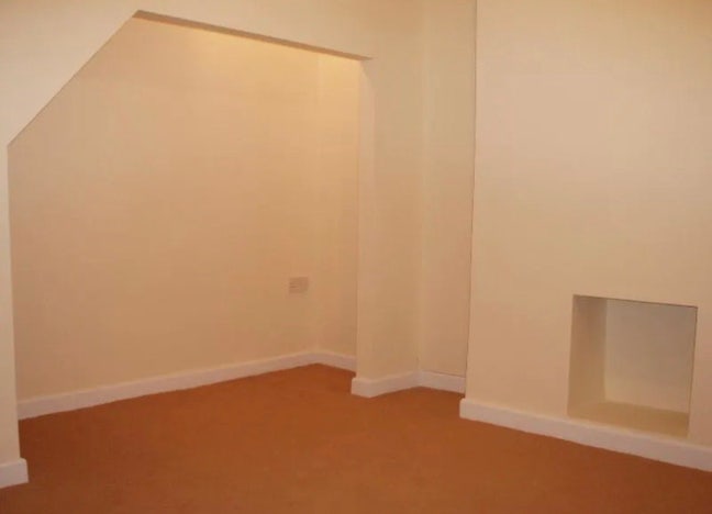3 bedroom 3 bathroom house available to rent Main Photo