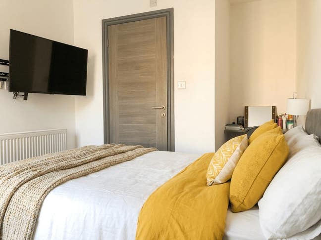 Luxury Ensuite Room in Crewe | Bills Included  Main Photo