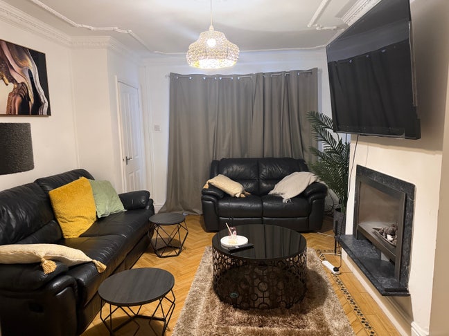 Furnished Double Room in Huyton – Bills Included Main Photo