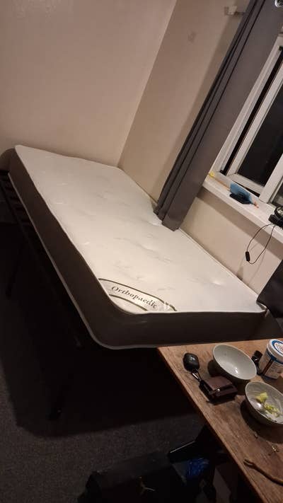 Single Room for Rent – Fully Furnished with Shared Main Photo