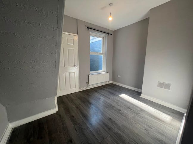 3 Bed house to rent on Cambria Street L6 Main Photo
