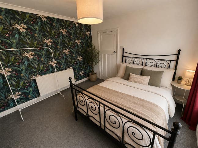 🏡Stunning Renovated 4 Bed House In Filton!🏡 Main Photo