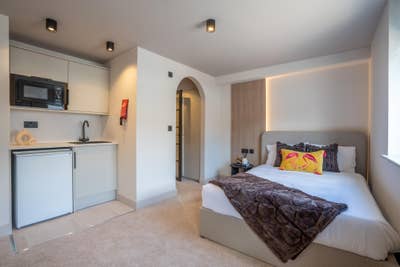 *Large Studios & Ensuite* - New Student House Main Photo