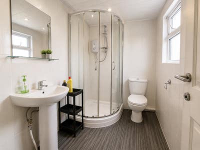 Students Only! - Student House Share in Rusholme Main Photo
