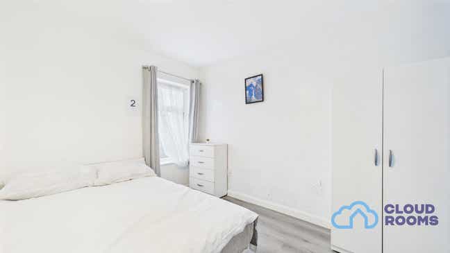 East of England – RM17 🏠 Grays Thurrock / Essex Main Photo