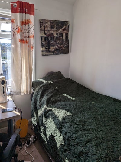 Single room in friendly house for male  Main Photo