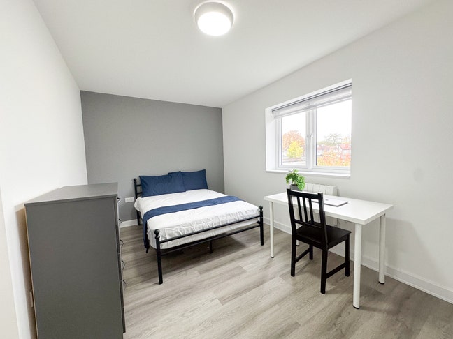 Double Ensuite Premium Villa 5 mins to Piccadilly  Main Photo