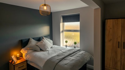 Furnished Double Ensuite Room  Main Photo