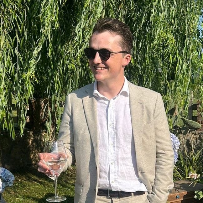 28yo Professional seeking a short-term base Main Photo