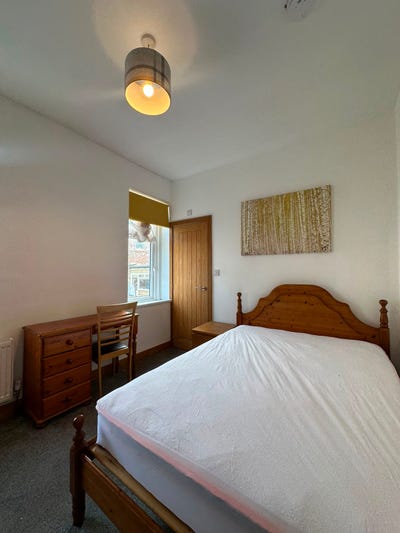 ENSUITE Double Room in Herbert Street, BB11  Main Photo