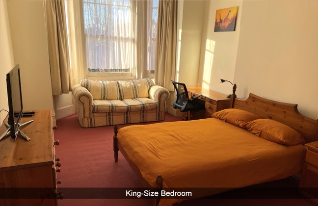 King-Size Bedroom in Tidy and Calm Flatshare Main Photo