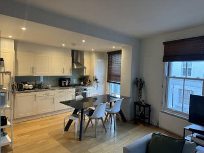 Chelsea/Fulham Double Bedroom Ensuite Bathroom Main Photo