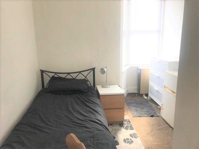  Single Room-All Incl-Nr Town Centre-cleaner Main Photo