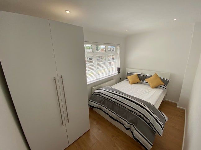 Double Room in 4 Bed House Superfast WiFi Main Photo