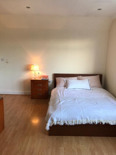 Fully Furnished Studio Flat – Edgware – All Bills  Main Photo