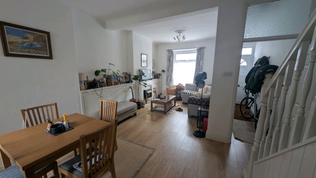 One double room available in a two bed house Main Photo