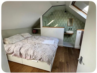Short term let in family home  Main Photo