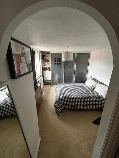 Large Double Room with En-suite in Friendly Flat Main Photo