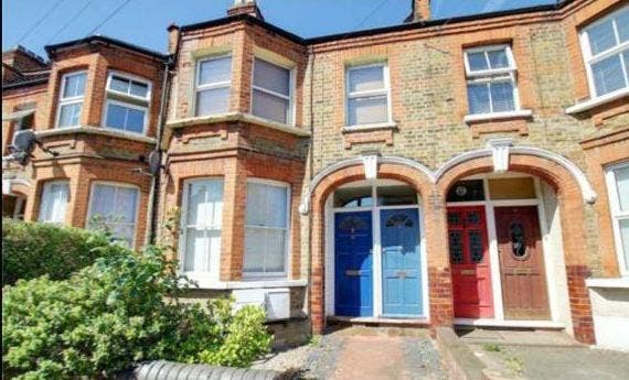 **2 Double Rooms in Beautiful 2-Bed Garden flat ** Main Photo