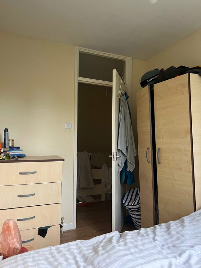 Bedroom in Balham, sociable house with garden Main Photo