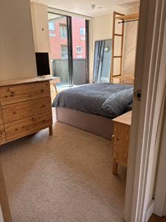 Beautiful, very well located private double room Main Photo